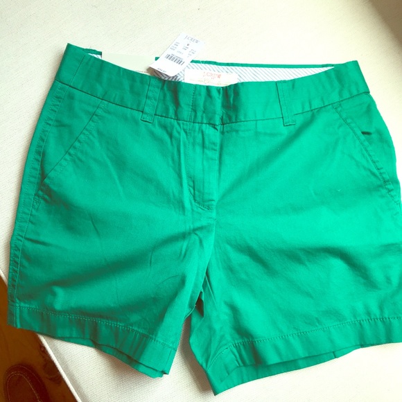 J. Crew Pants - NWT J. Crew green chino shorts - 0 J. Crew Pants - NWT J. Crew green chino shorts - 0